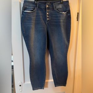 Judy Blue size 20W high rise button fly skinny jeans! 28.5” inseam